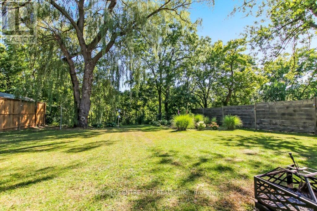 26 Brock Street, St. Thomas, Ontario  N5P 2B2 - Photo 25 - X12381810