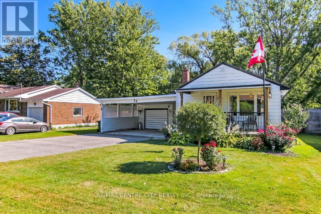 26 Brock Street, St. Thomas, Ontario  N5P 2B2 - Photo 3 - X12381810