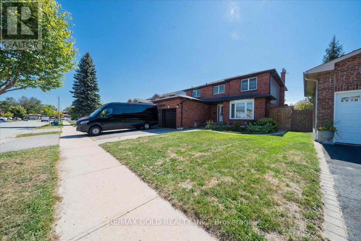 113 Rollo Drive N, Ajax, Ontario  L1S 7C1 - Photo 4 - E12381600