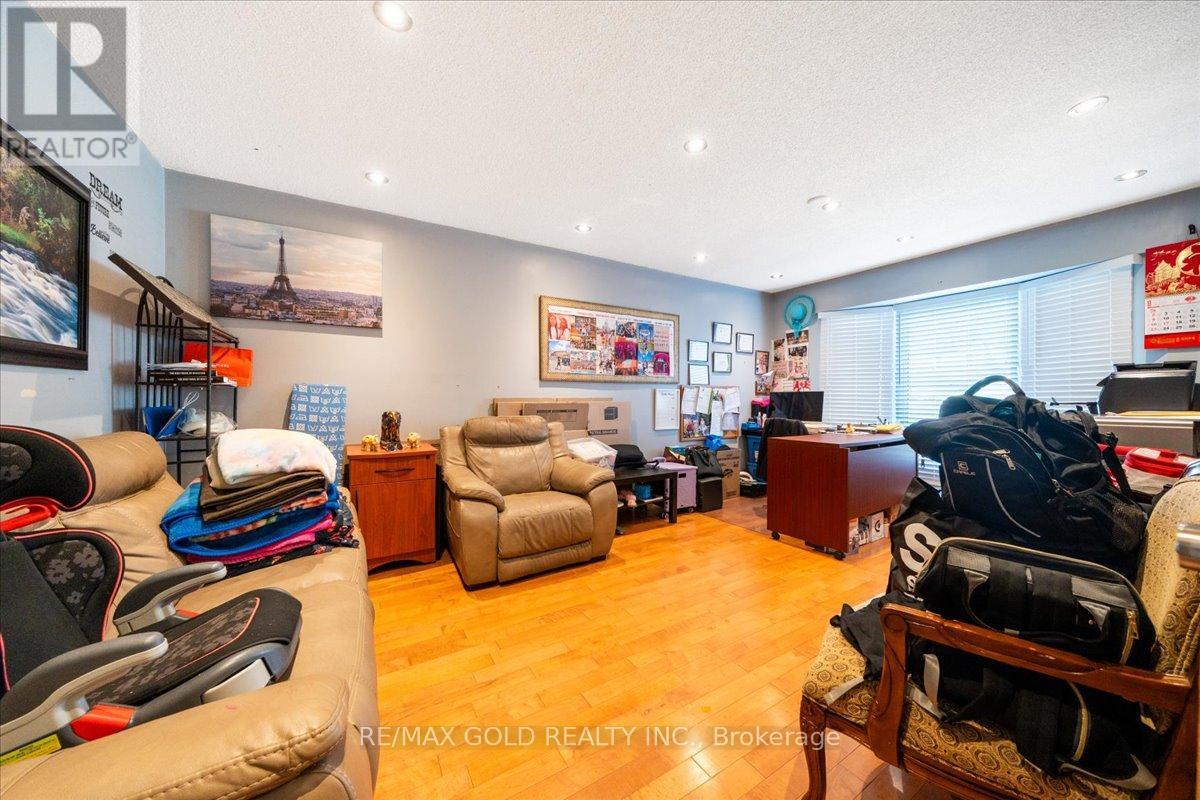 113 Rollo Drive N, Ajax, Ontario  L1S 7C1 - Photo 6 - E12381600