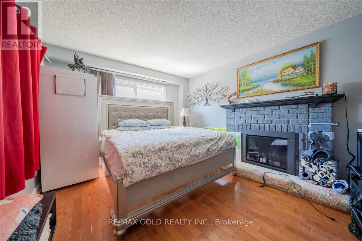 113 Rollo Drive N, Ajax, Ontario  L1S 7C1 - Photo 9 - E12381600