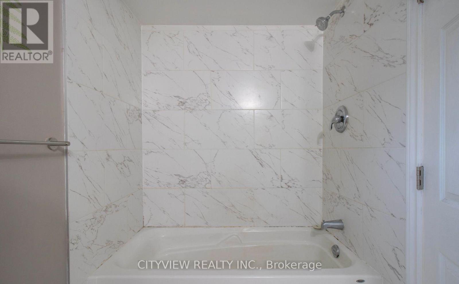 8 Joncaire Place, Hamilton, Ontario  L8J 1C2 - Photo 10 - X12381446