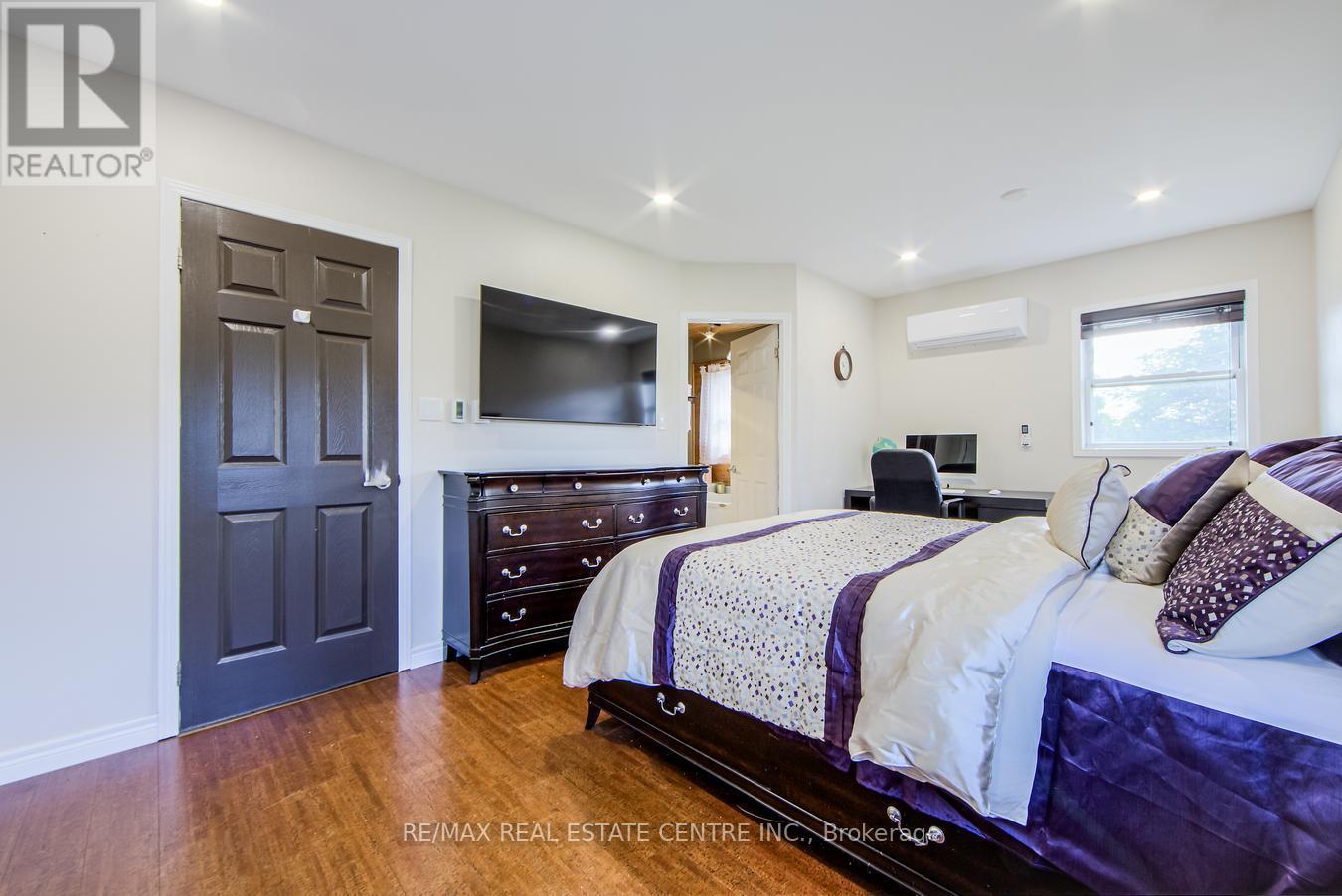 9438 Wellington Rd 42 Road, Erin, Ontario  N0B 1H0 - Photo 22 - X12381454