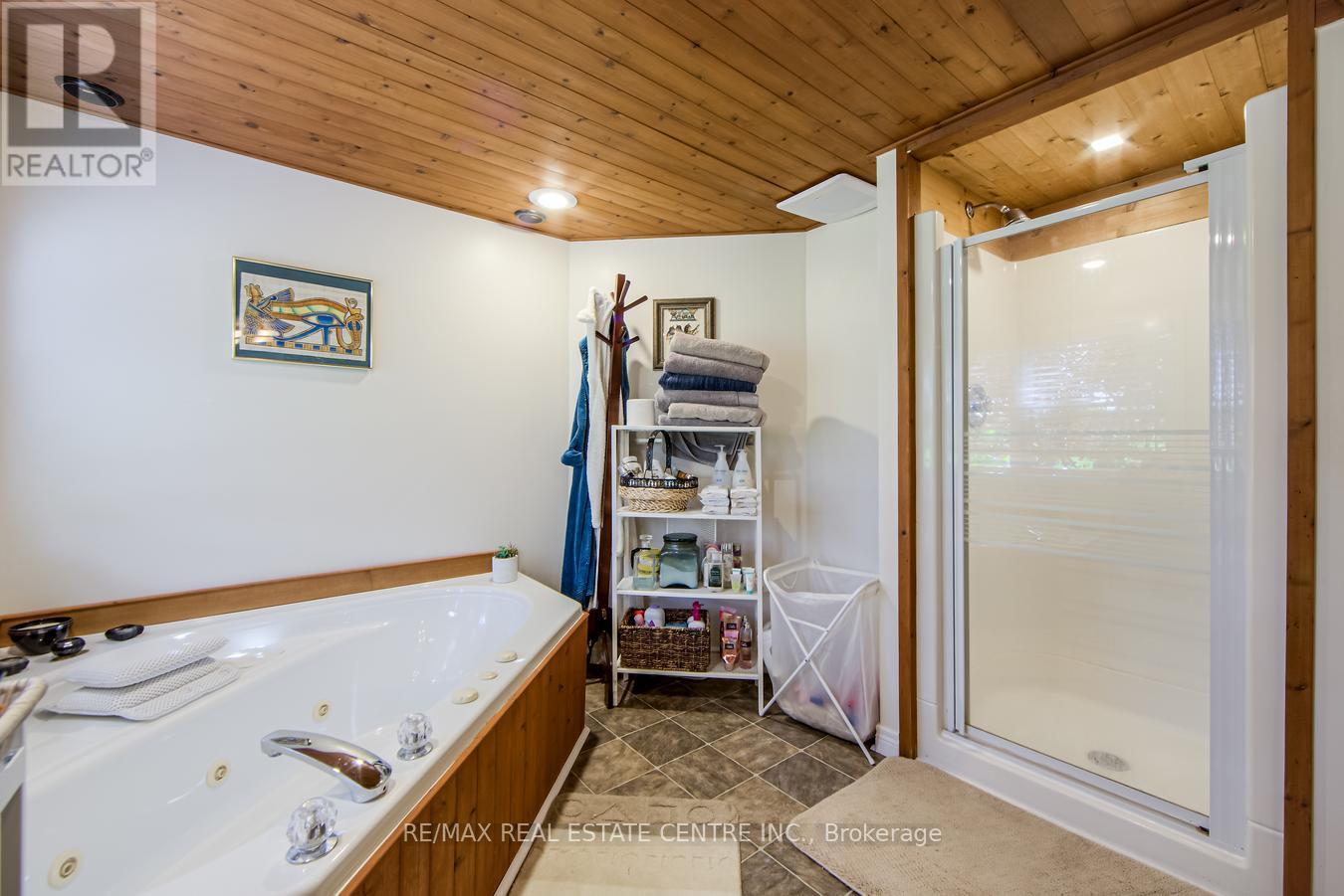 9438 Wellington Rd 42 Road, Erin, Ontario  N0B 1H0 - Photo 38 - X12381454