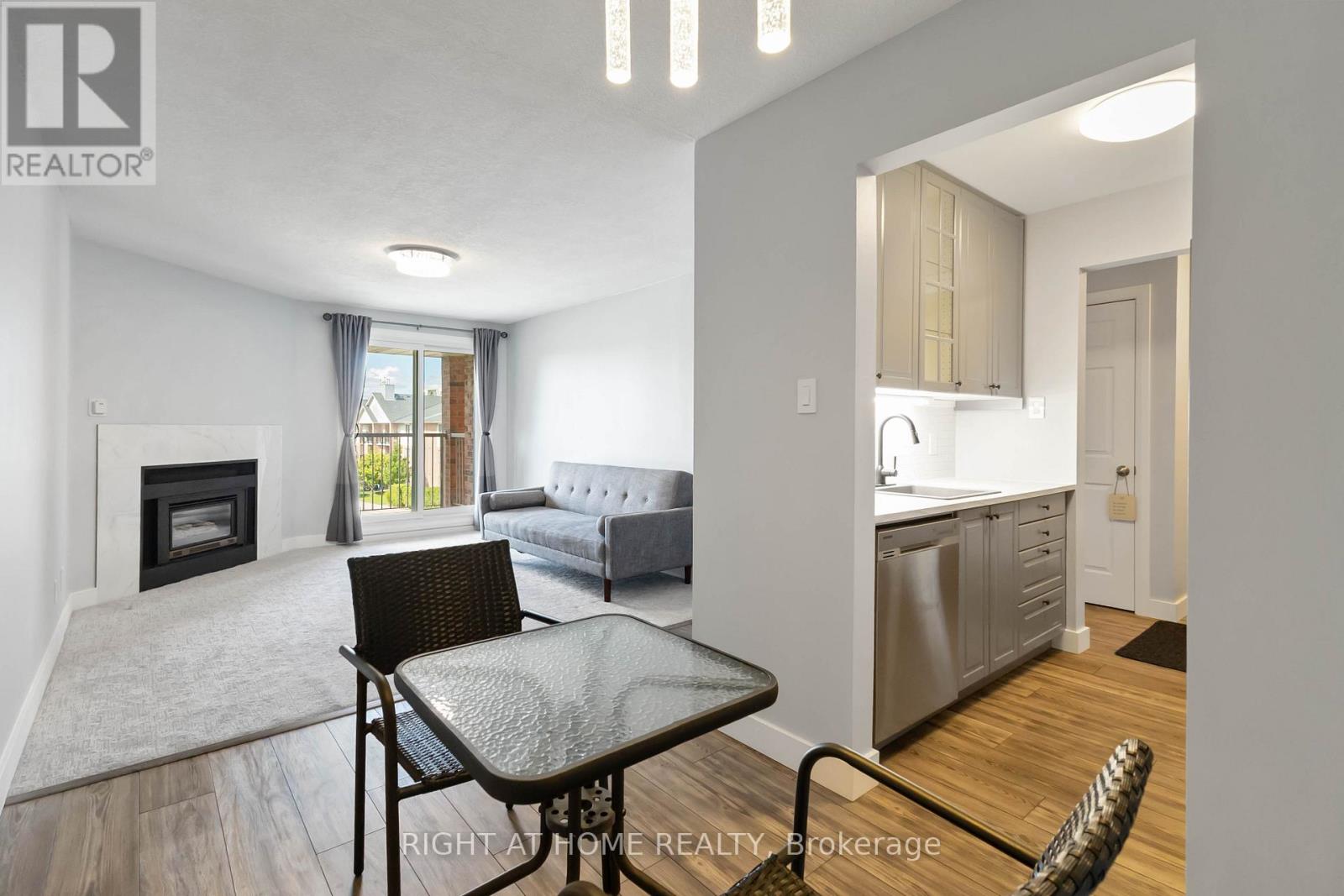 80 - 136 Conway Drive, London South, Ontario  N6E 3N1 - Photo 12 - X12381496