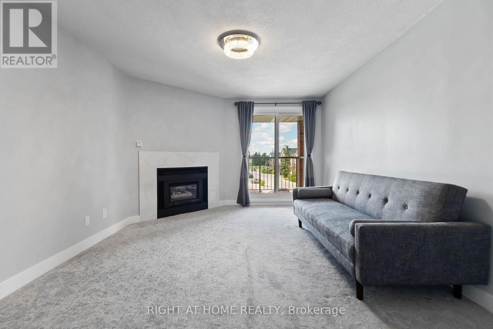 80 - 136 Conway Drive, London South, Ontario  N6E 3N1 - Photo 6 - X12381496