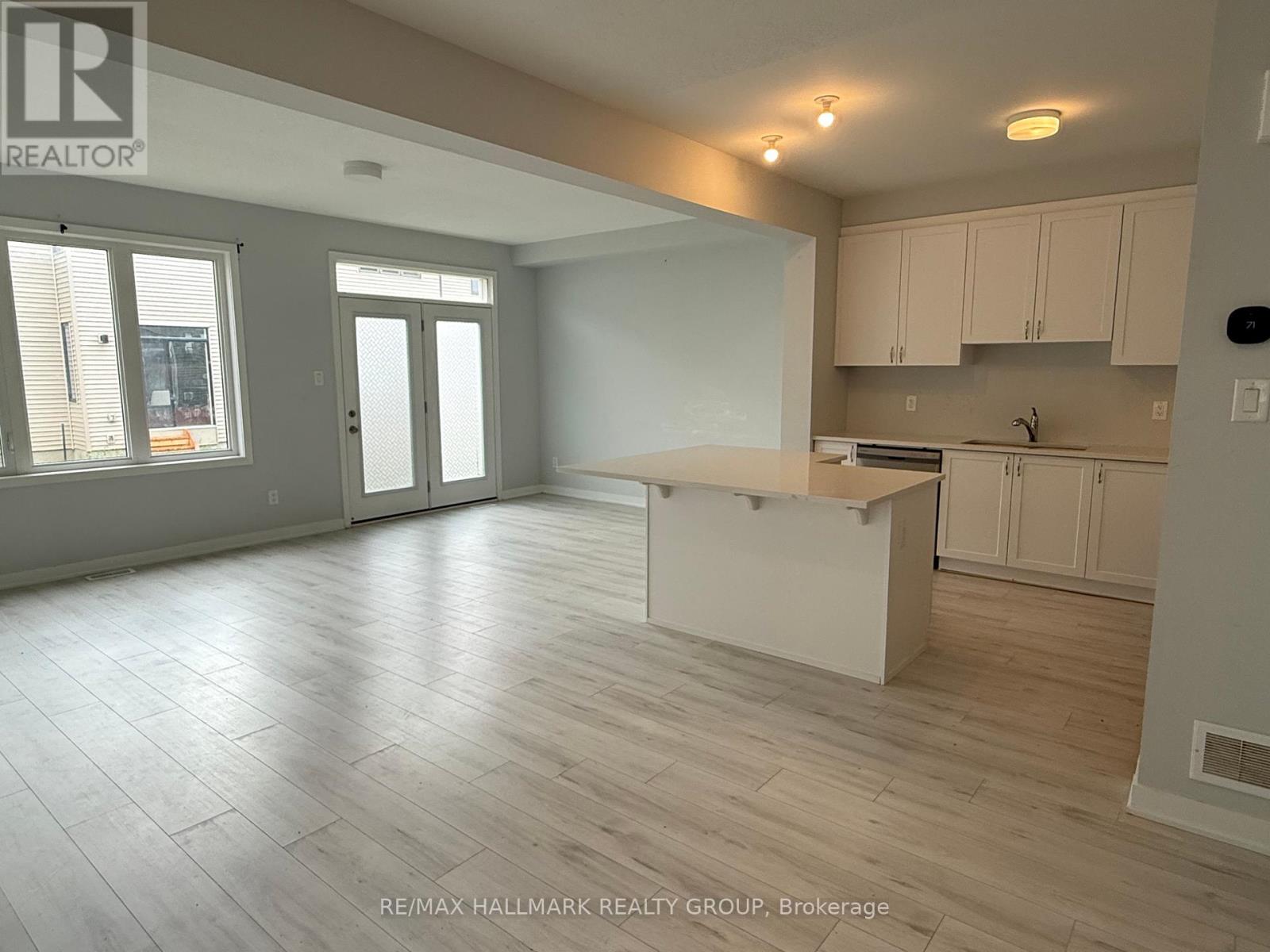 712 Quilter Row, Ottawa, Ontario  K0A 2Z0 - Photo 5 - X12381704