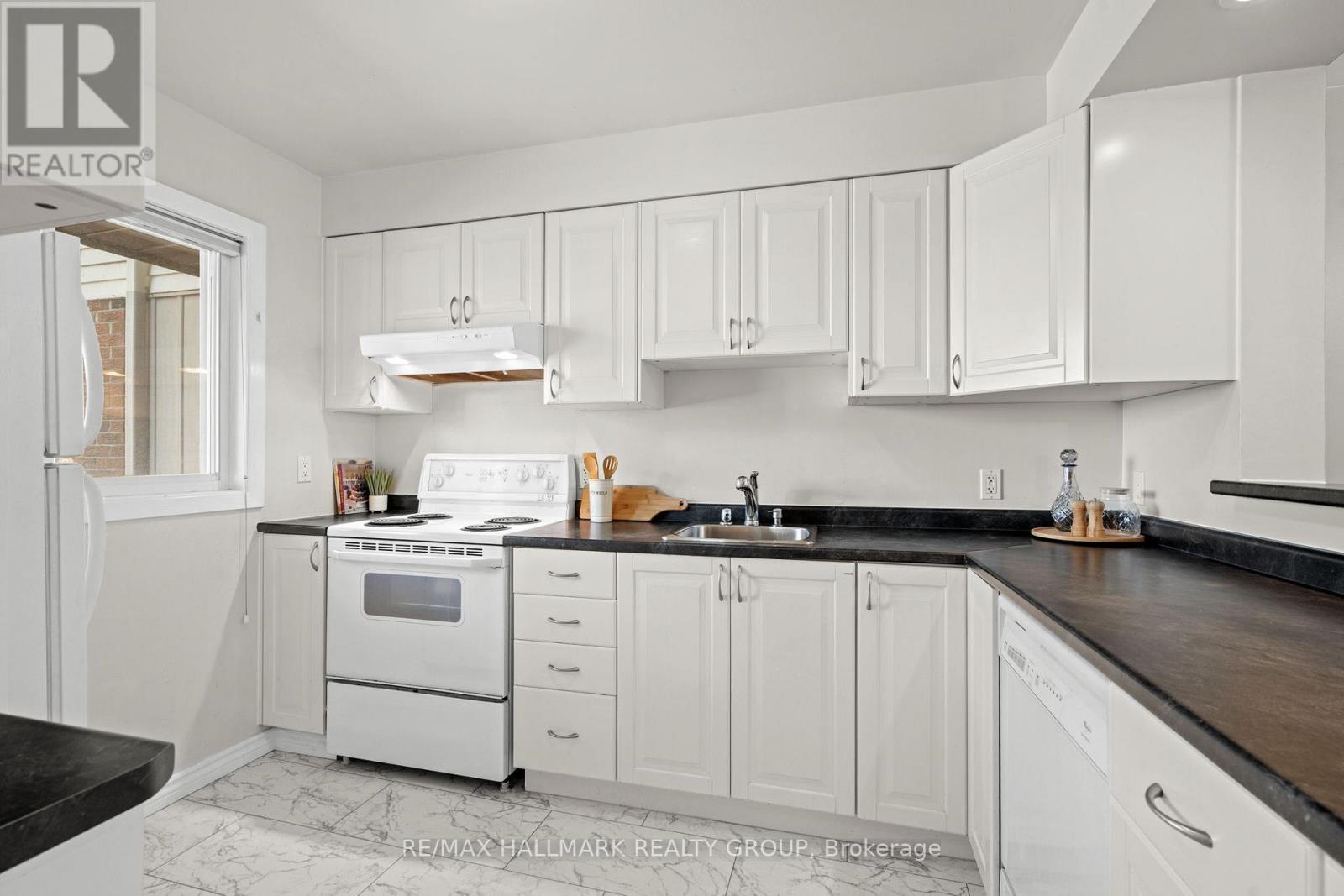 88 - 3014 Olympic Way, Ottawa, Ontario  K1T 1Y4 - Photo 7 - X12381787