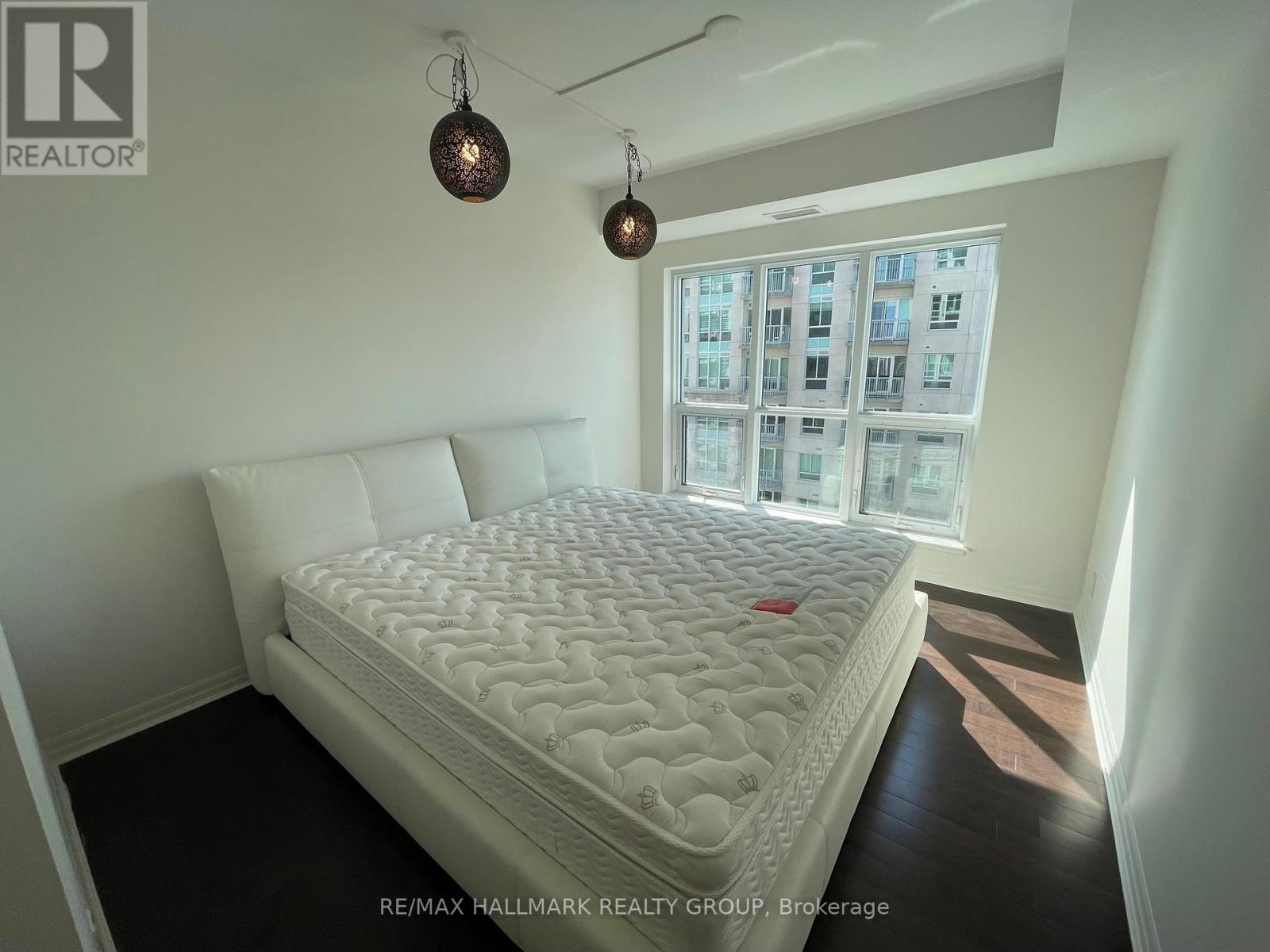 2201 - 242 Rideau Street, Ottawa, Ontario  K1N 0B7 - Photo 12 - X12381831