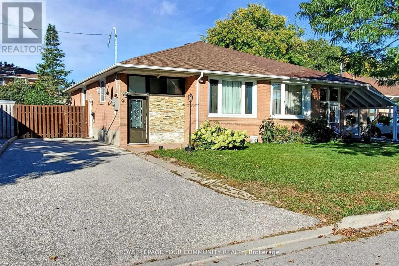 Lower - 93 Septonne Avenue, Newmarket, Ontario  L3Y 2W4 - Photo 2 - N12381645