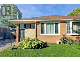 LOWER - 93 SEPTONNE AVENUE, Newmarket, Ontario