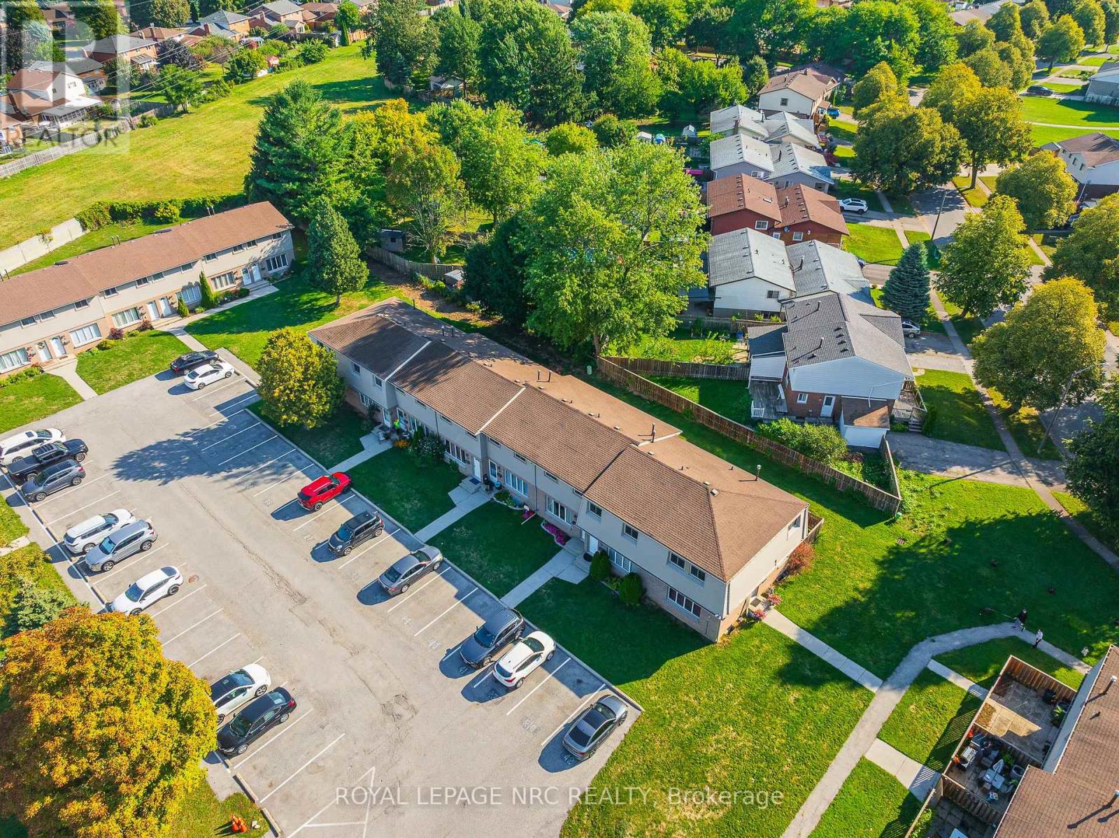 39 - 4215 Meadowvale Drive, Niagara Falls, Ontario  L2E 5W8 - Photo 27 - X12381677