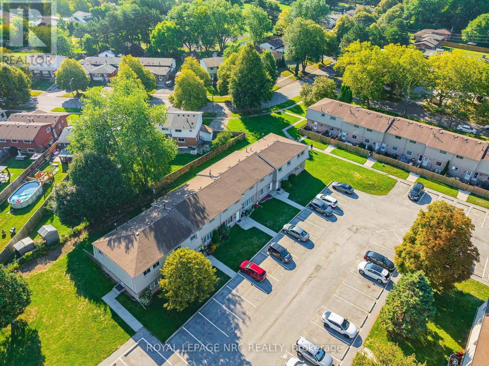 39 - 4215 Meadowvale Drive, Niagara Falls, Ontario  L2E 5W8 - Photo 28 - X12381677