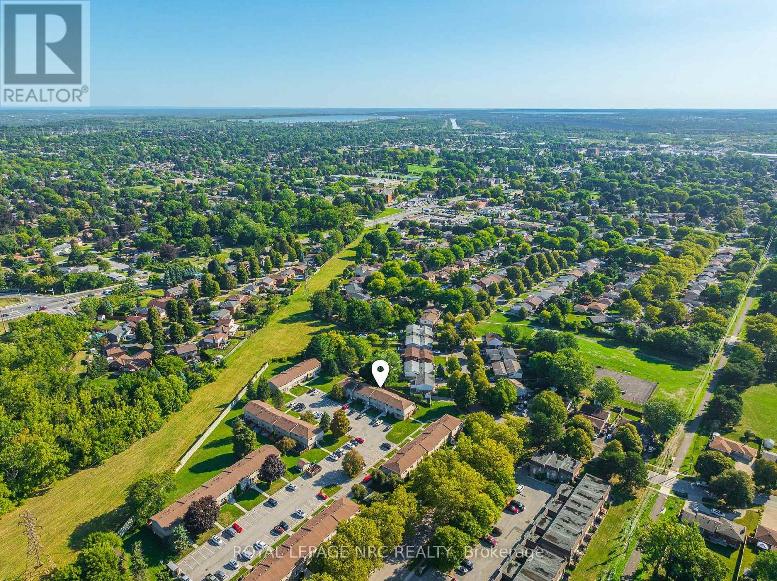 39 - 4215 Meadowvale Drive, Niagara Falls, Ontario  L2E 5W8 - Photo 30 - X12381677
