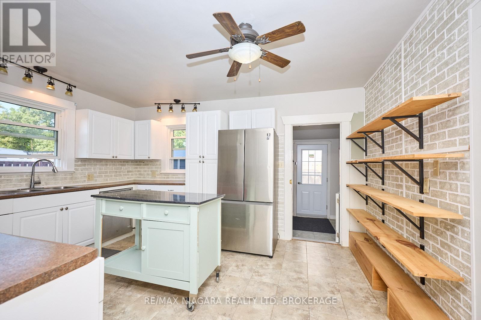 365 South Mill Street, Fort Erie, Ontario  L0S 1N0 - Photo 16 - X12381789