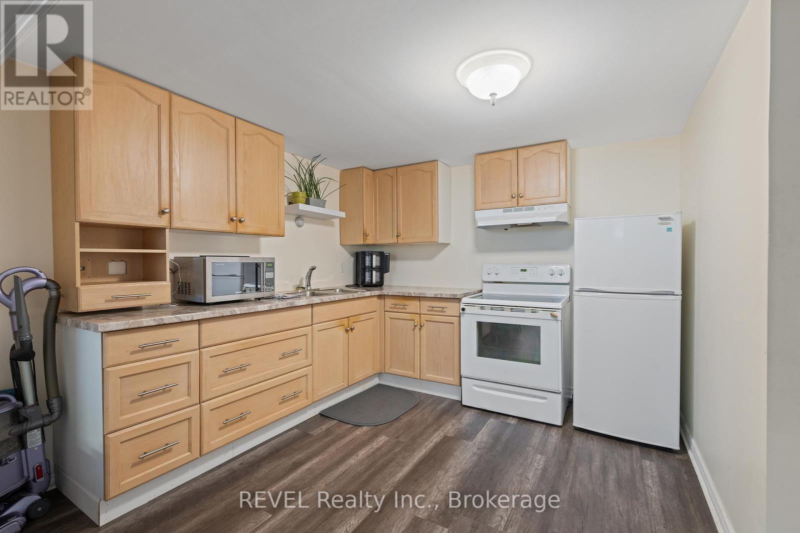 6571 Burdette Drive, Niagara Falls, Ontario  L2E 5H4 - Photo 14 - X12381830