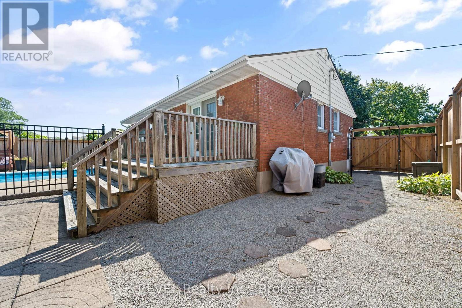 6571 Burdette Drive, Niagara Falls, Ontario  L2E 5H4 - Photo 22 - X12381830
