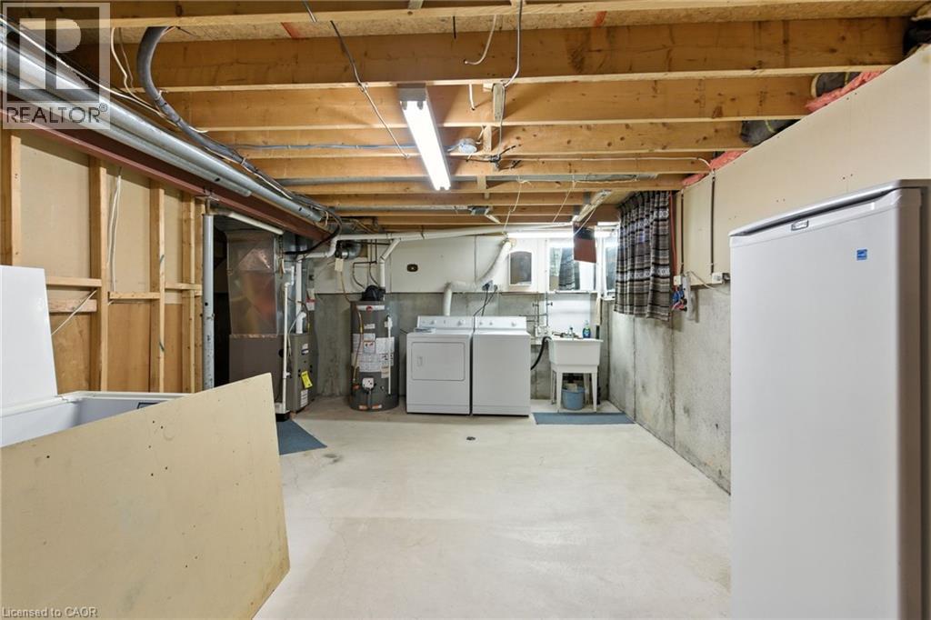 39 Megna Court, Hamilton, Ontario  L9C 6Y6 - Photo 34 - 40763918