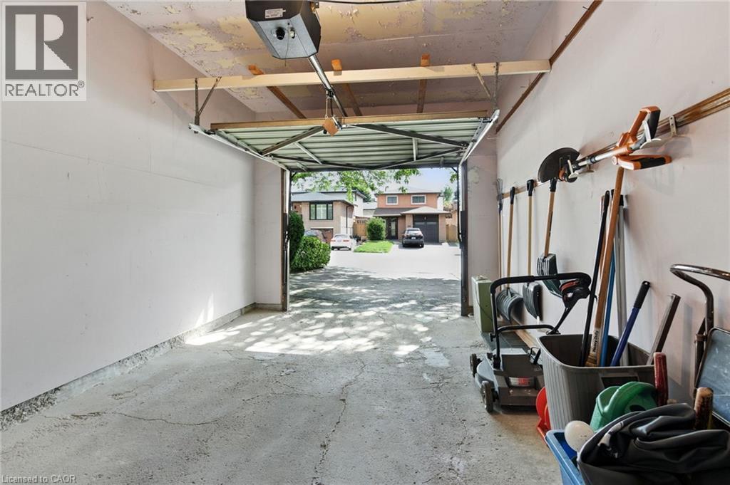 39 Megna Court, Hamilton, Ontario  L9C 6Y6 - Photo 35 - 40763918