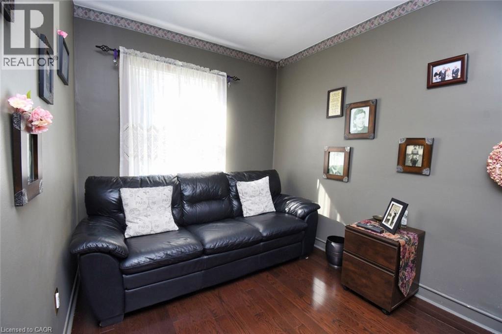251 East 31st Street, Hamilton, Ontario  L8V 3P6 - Photo 14 - 40766120