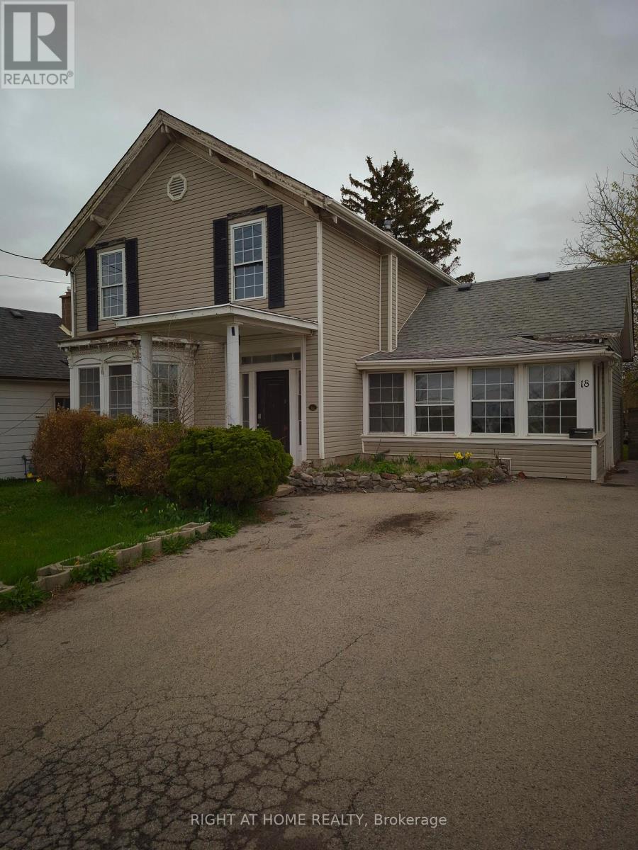 18 Merritt Street, St. Catharines, Ontario  L2T 1J3 - Photo 5 - X12376242