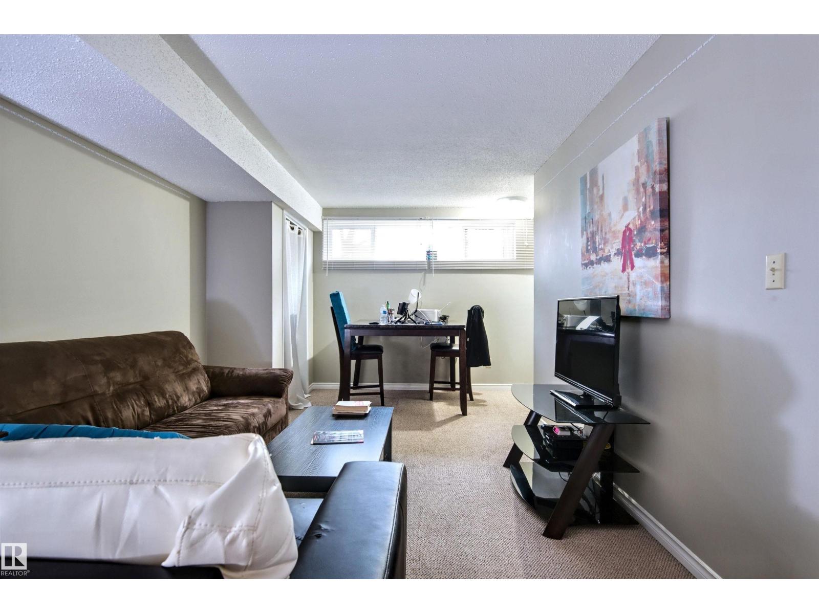 13008-13010 102 St Nw, Edmonton, Alberta  T6H 4B2 - Photo 16 - E4456092