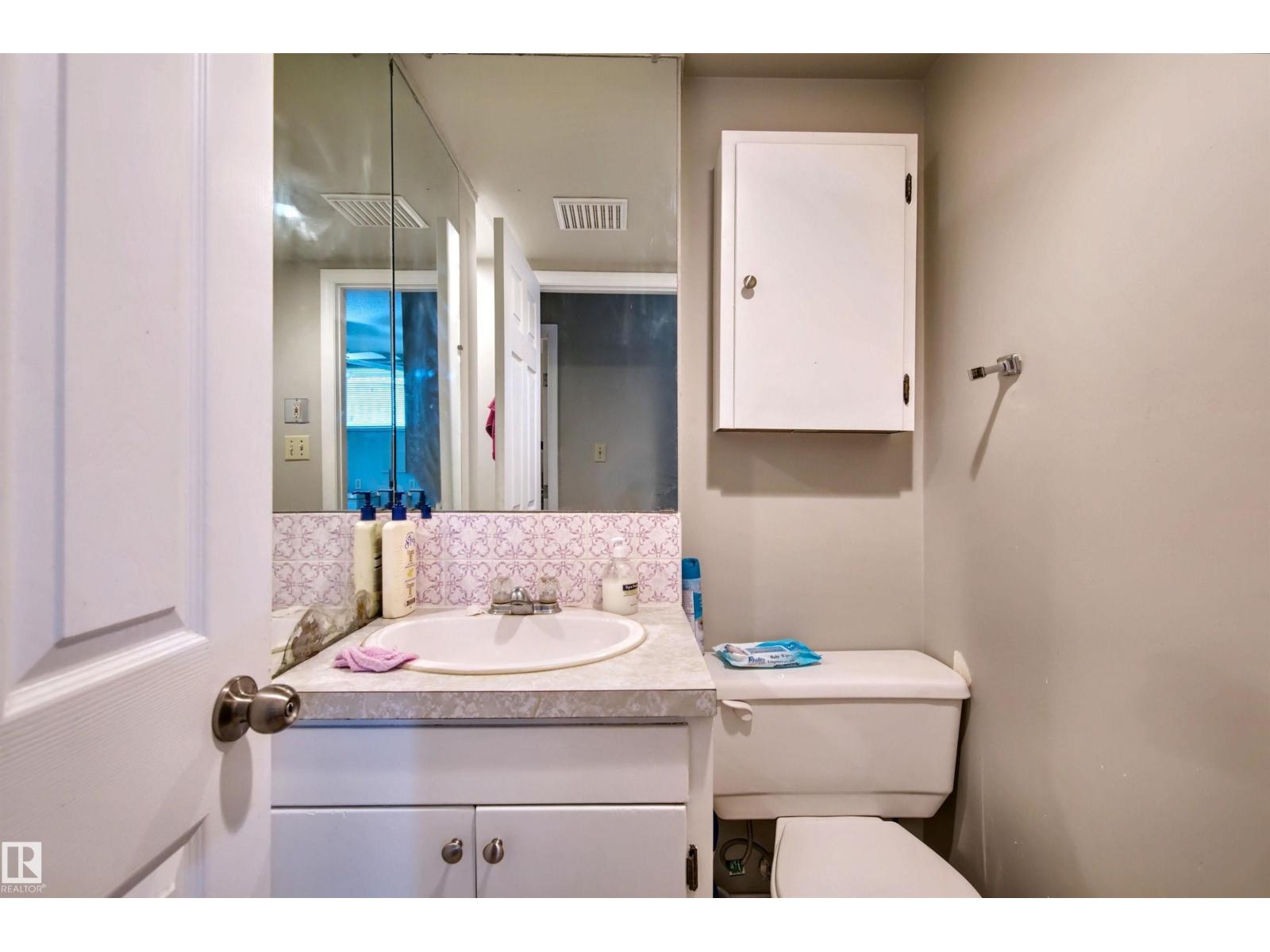 13008-13010 102 St Nw, Edmonton, Alberta  T6H 4B2 - Photo 26 - E4456092