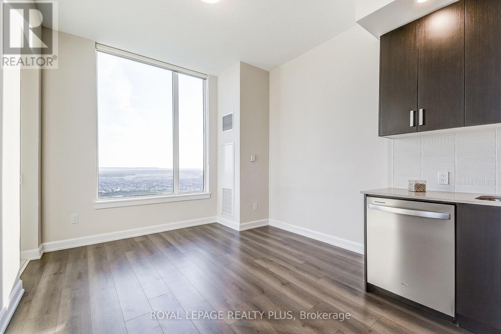 2202 - 3220 William Coltson Avenue, Oakville, Ontario  L6H 7X9 - Photo 14 - W12381638