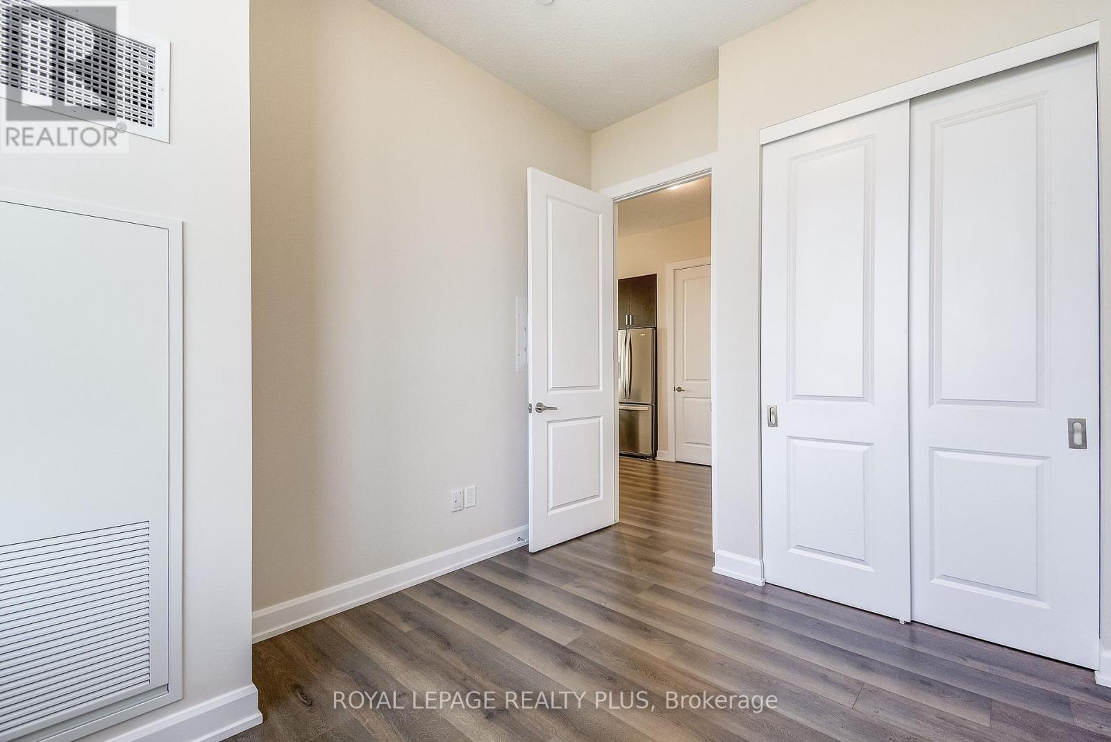 2202 - 3220 William Coltson Avenue, Oakville, Ontario  L6H 7X9 - Photo 17 - W12381638