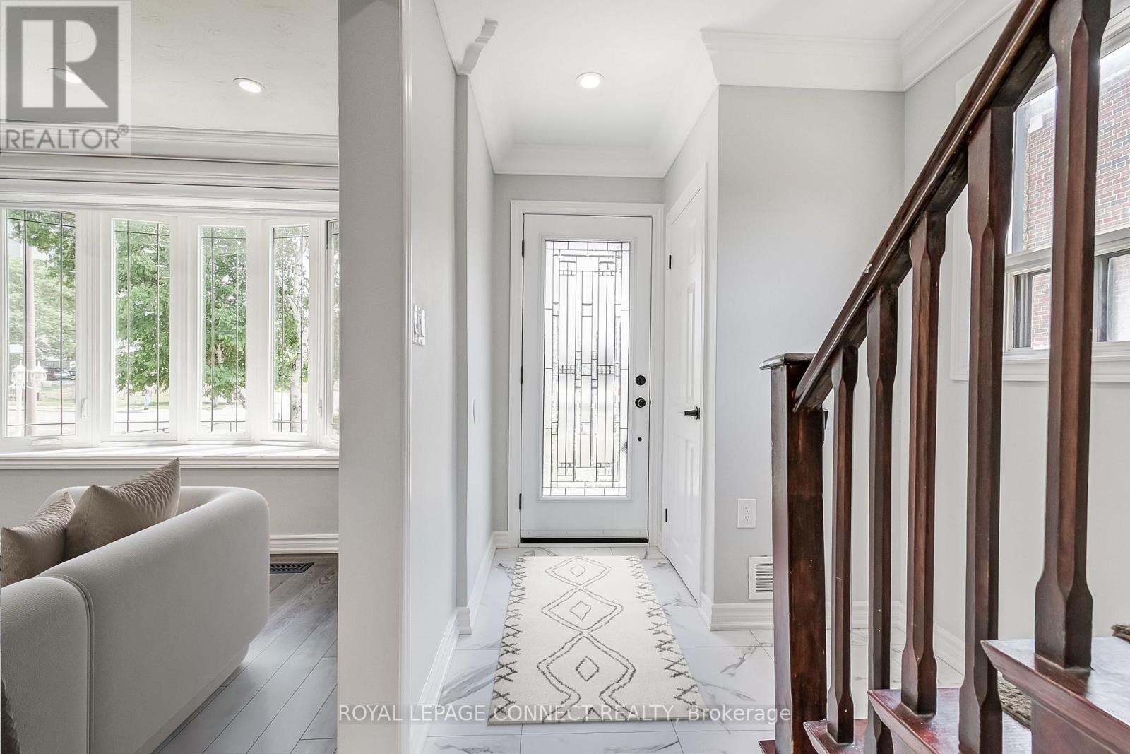 1478 Lawrence Avenue W, Toronto (Maple Leaf), Ontario  M6L 1B3 - Photo 3 - W12381641