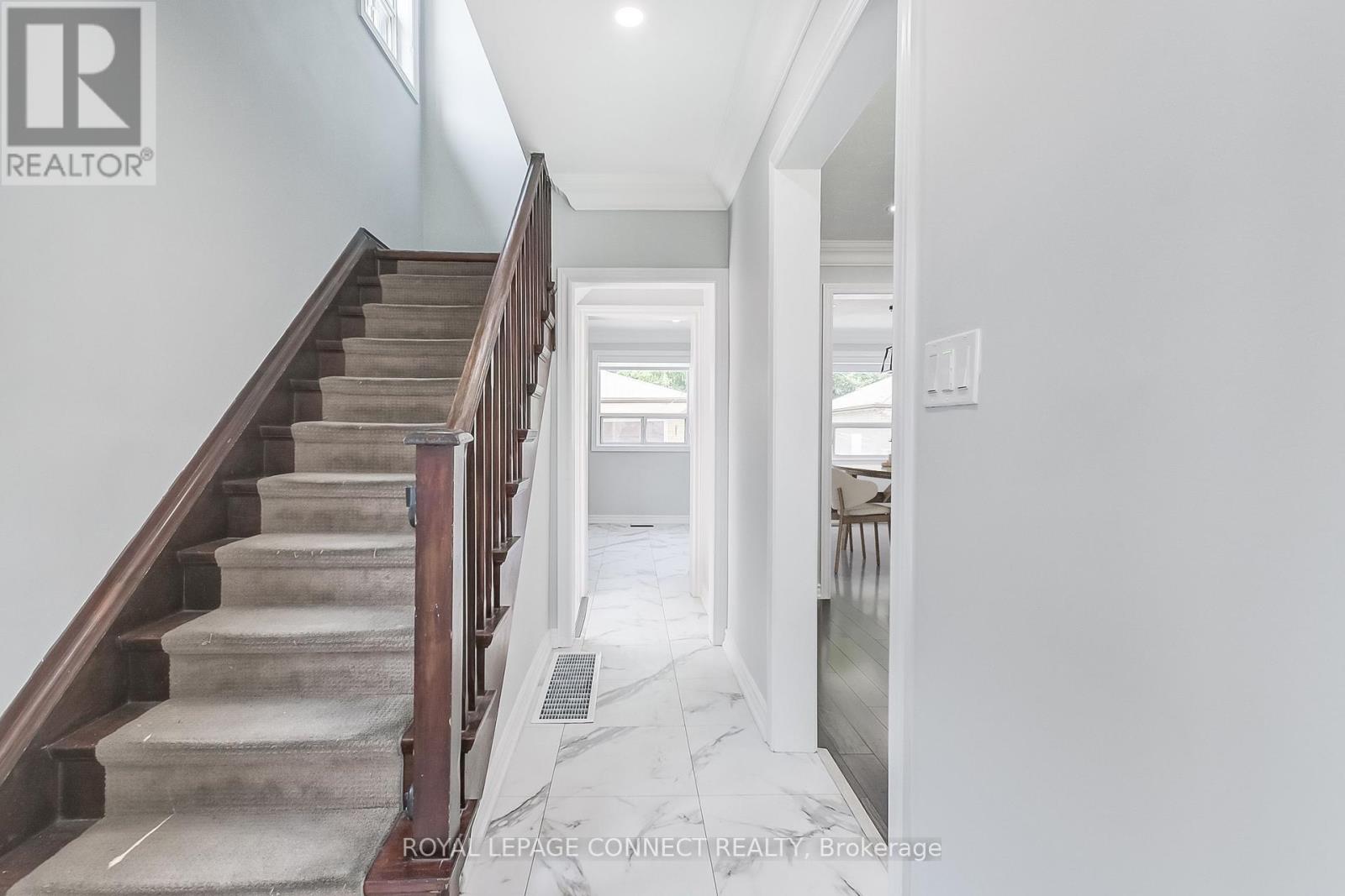 1478 Lawrence Avenue W, Toronto (Maple Leaf), Ontario  M6L 1B3 - Photo 4 - W12381641