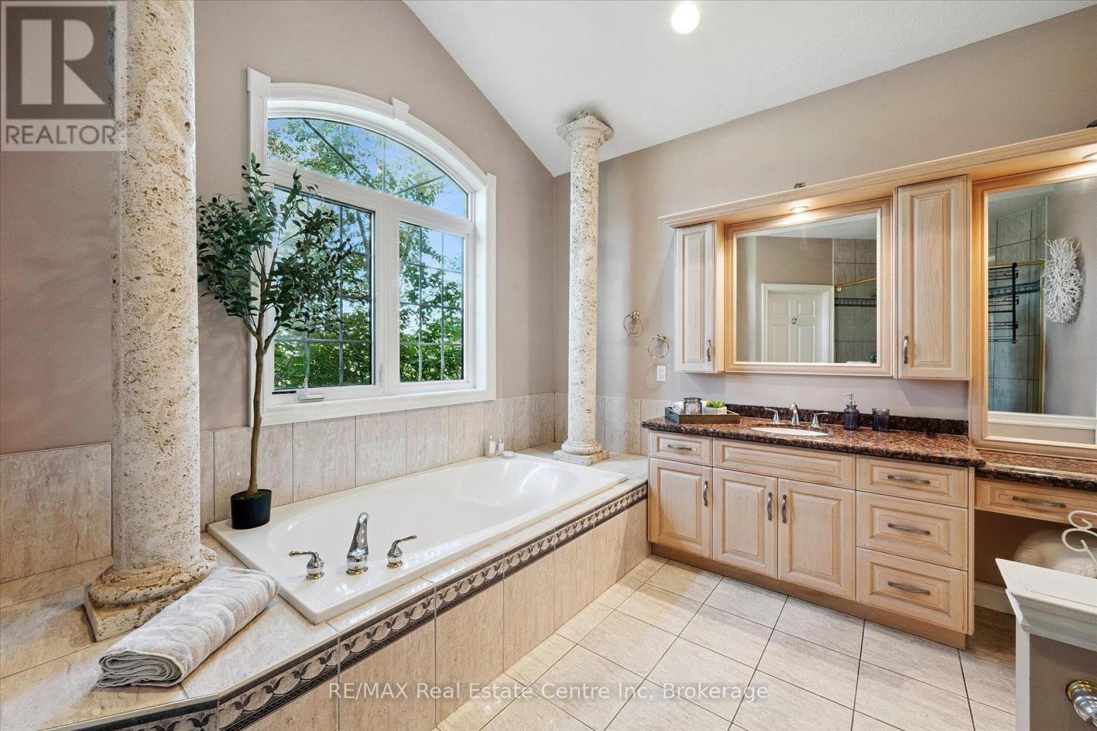 5946 Wellington Rd 86 Road, Woolwich, Ontario  N0B 2V0 - Photo 17 - X12381765