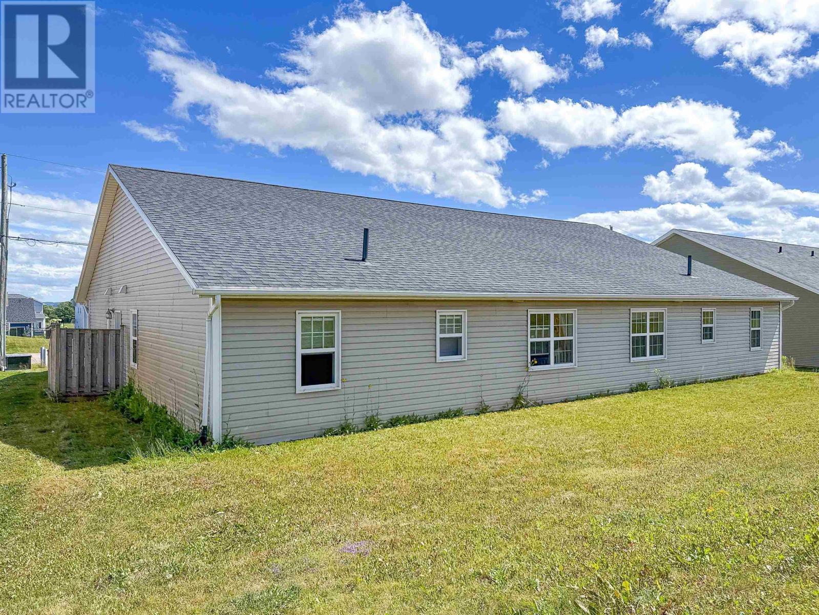 33 Parkman Drive, Charlottetown, Prince Edward Island  C1C 0T3 - Photo 32 - 202522421