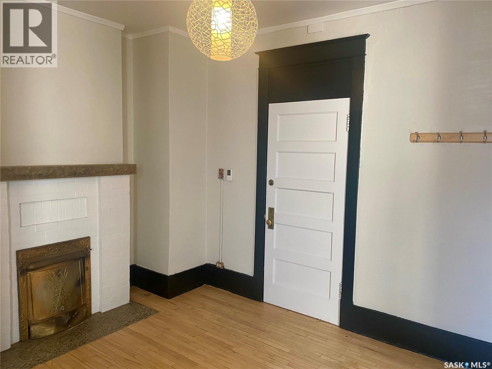 Property at 19 2201 14th AVENUE image 3