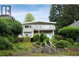 850 ESQUIMALT AVENUE, West Vancouver, British Columbia