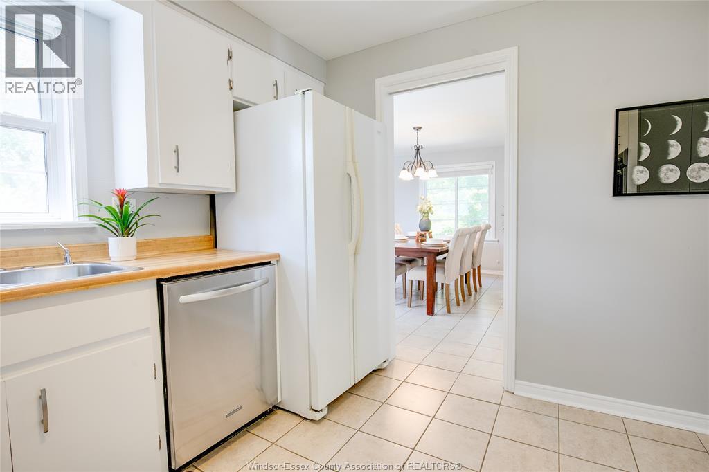 6239 Holden Road, Tecumseh, Ontario  N0R 1L0 - Photo 13 - 25022421