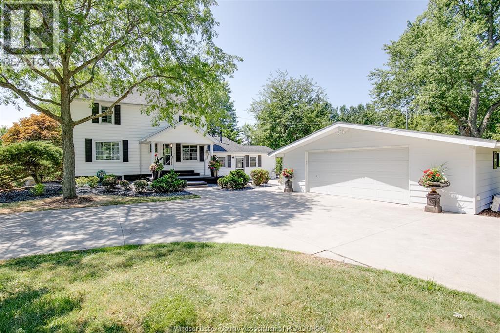 6239 Holden Road, Tecumseh, Ontario  N0R 1L0 - Photo 1 - 25022421