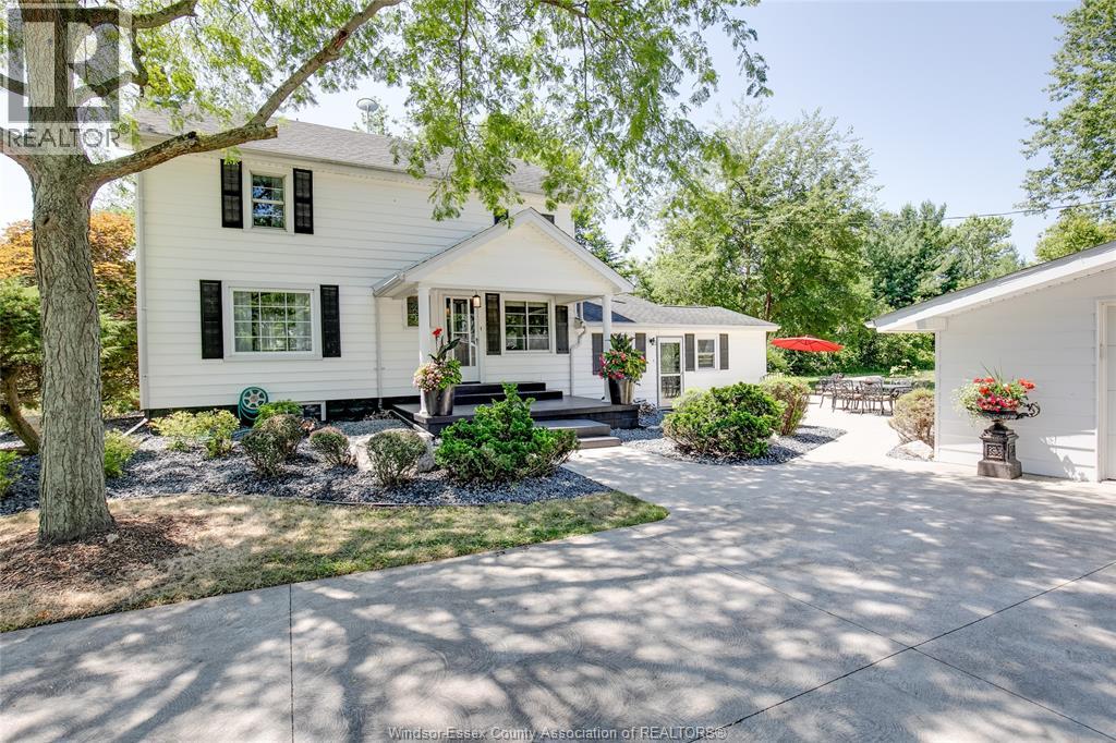 6239 Holden Road, Tecumseh, Ontario  N0R 1L0 - Photo 2 - 25022421