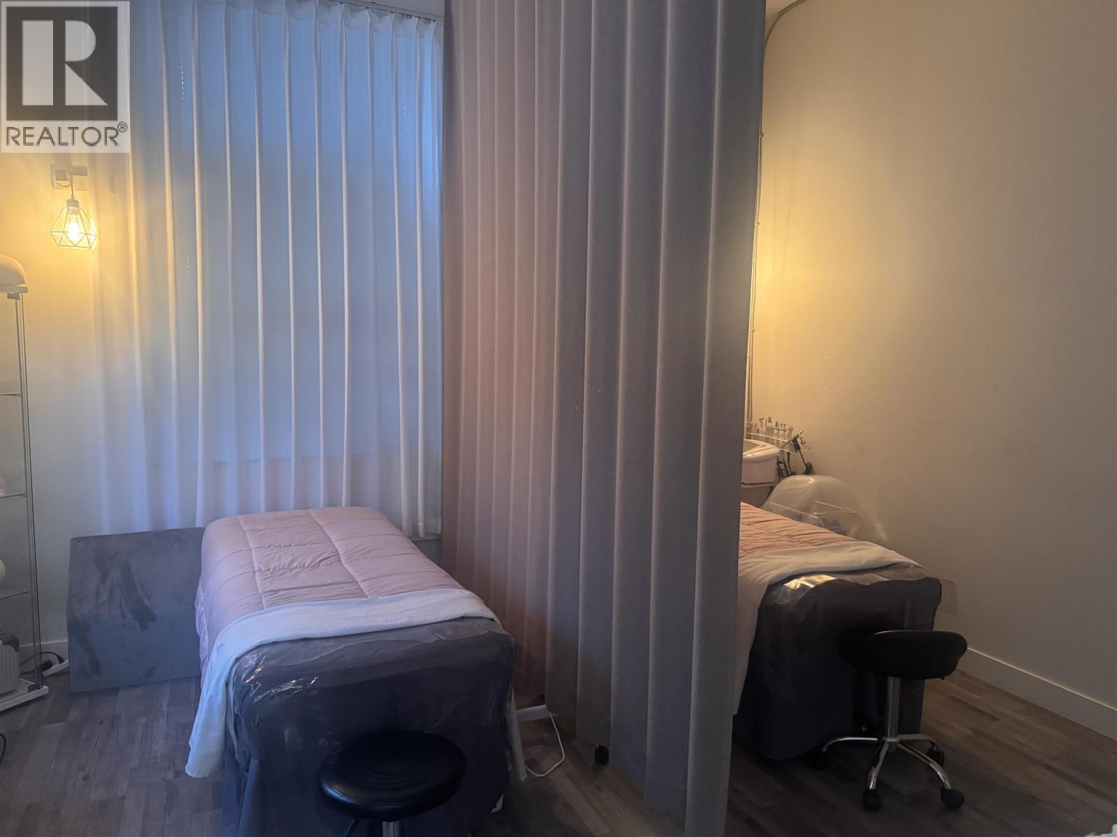 11882 Confidential, Port Moody, British Columbia  V0V 0V0 - Photo 2 - C8071889