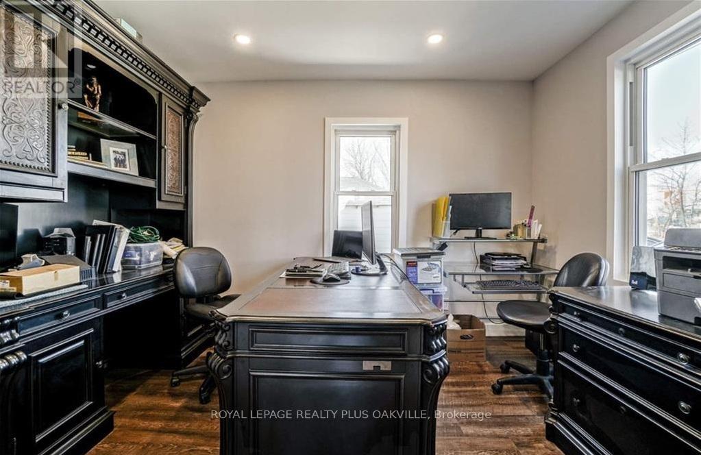 564 Lyons Lane, Oakville, Ontario  L6J 2Y1 - Photo 13 - W12370151