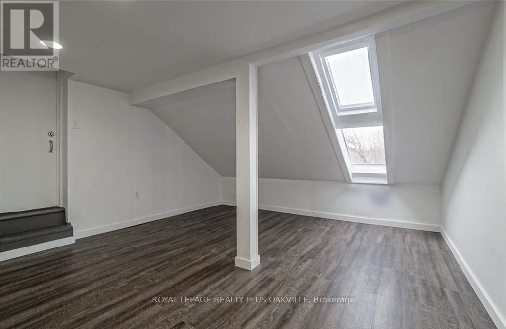 564 Lyons Lane, Oakville, Ontario  L6J 2Y1 - Photo 25 - W12370151