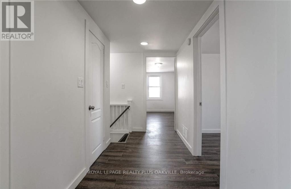 564 Lyons Lane, Oakville, Ontario  L6J 2Y1 - Photo 26 - W12370151