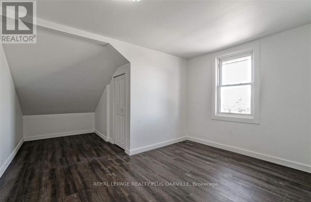 564 Lyons Lane, Oakville, Ontario  L6J 2Y1 - Photo 29 - W12370151