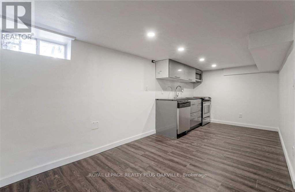 564 Lyons Lane, Oakville, Ontario  L6J 2Y1 - Photo 40 - W12370151