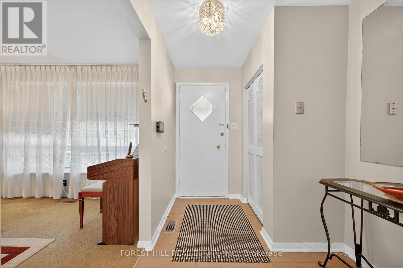 Property at 35 REGATTA CRESCENT image 3