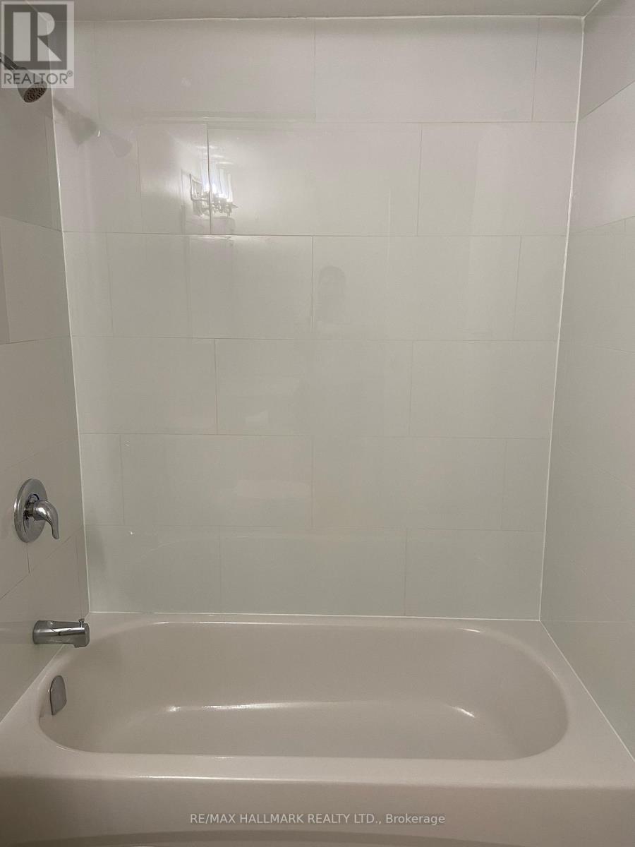 1204 - 1360 York Mills Road, Toronto, Ontario  M3A 2A3 - Photo 14 - C12381720