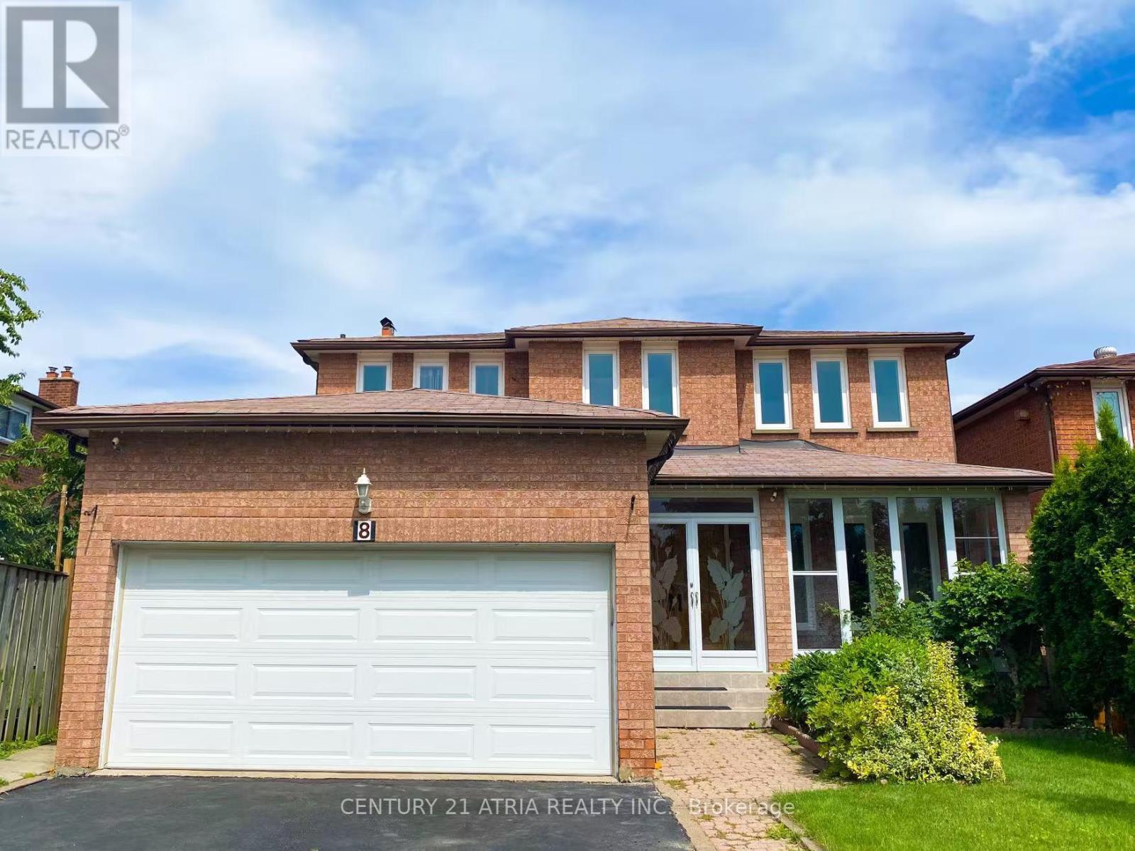 8 PURCELL SQUARE, Toronto, Ontario