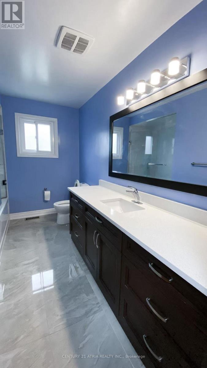 8 Purcell Square, Toronto, Ontario  M1V 3Y3 - Photo 4 - E12381782
