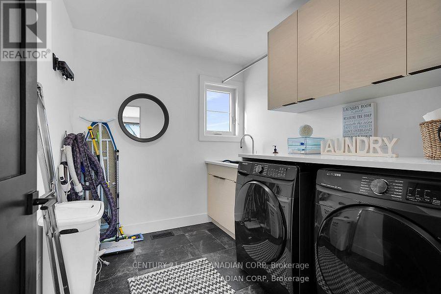 1741 Upper West Avenue, London South (South B), Ontario  N6K 0J2 - Photo 30 - X12381887