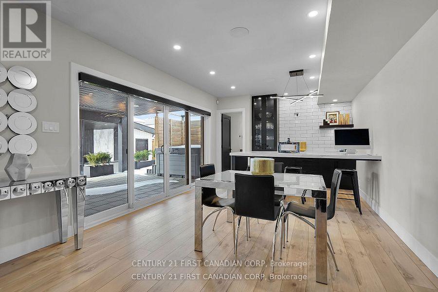 1741 Upper West Avenue, London South (South B), Ontario  N6K 0J2 - Photo 31 - X12381887